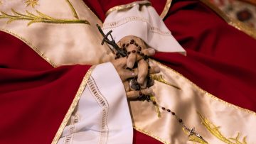 BXVI-Lying-State-6-1140×641-1